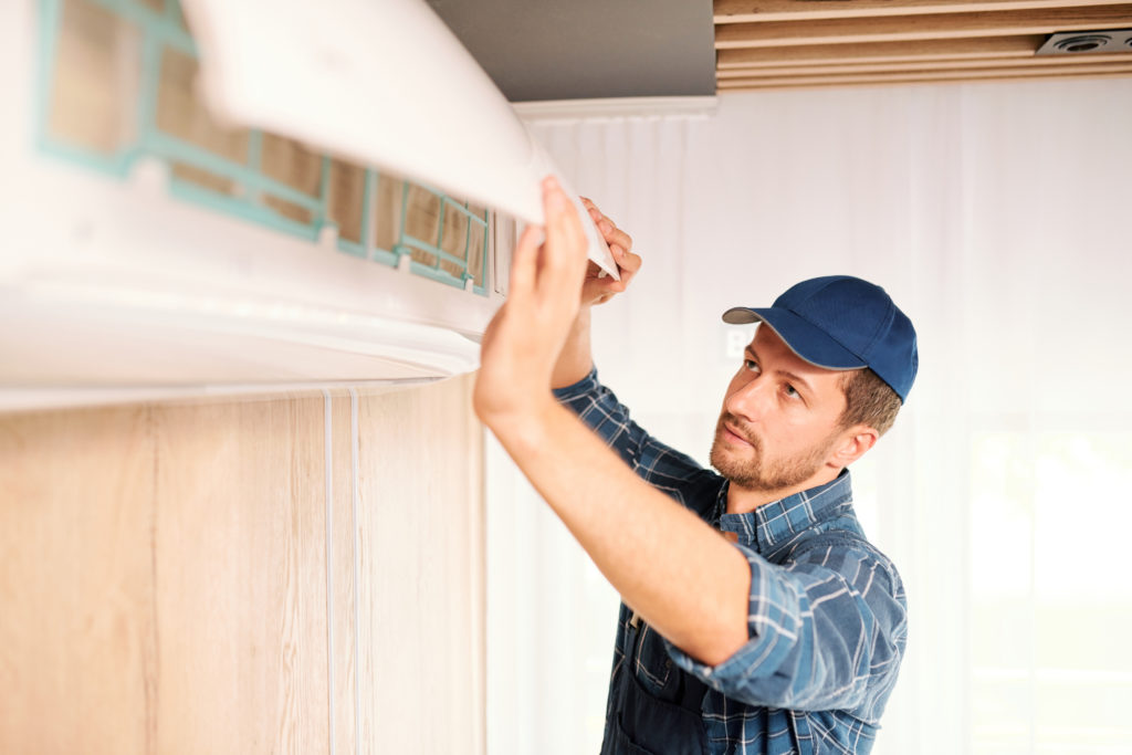 AC-technician